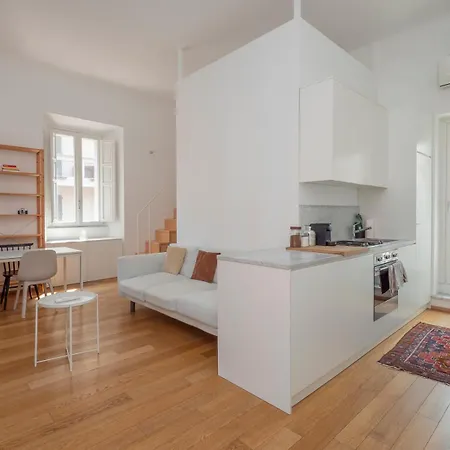 Xenia - Attic In Chinatown * Milano